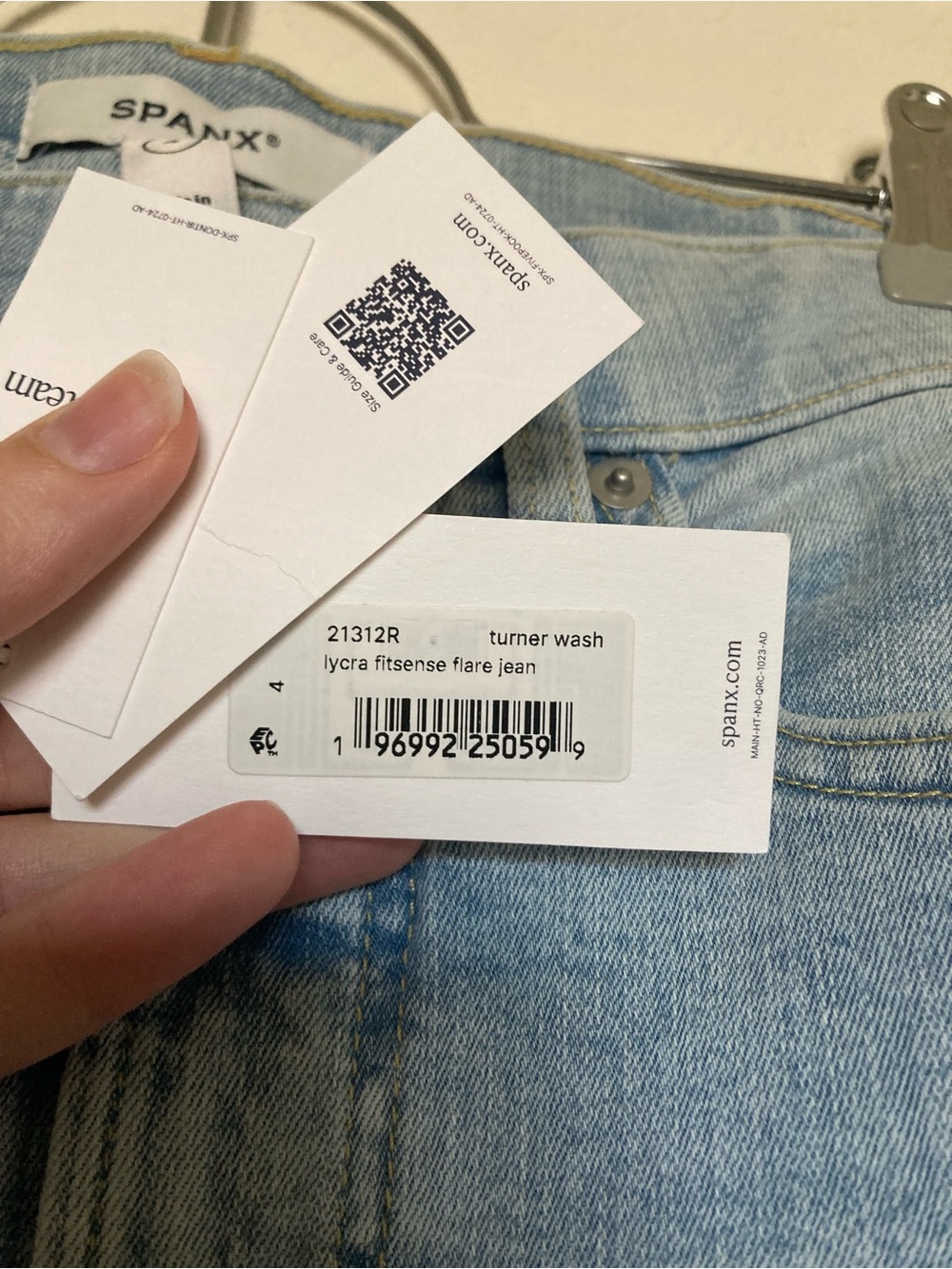 NWT Spanx flare jeans size 4 - Picture 4 of 7